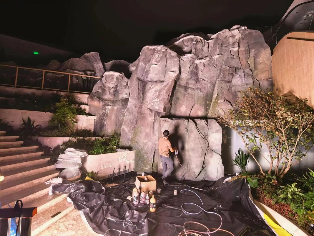 风水假山制作中，泡沫材料是否适用？