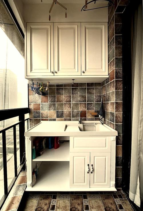 阳台风水布局中，嫩否设置洗手台？