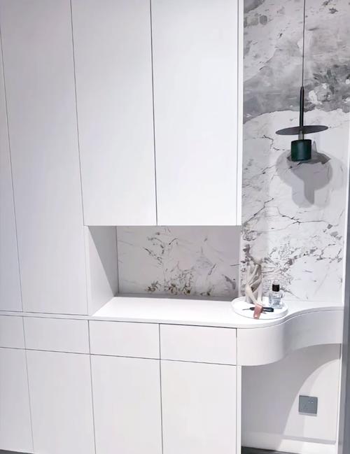 入户斜角鞋柜摆放是否会影响家居风水布局？