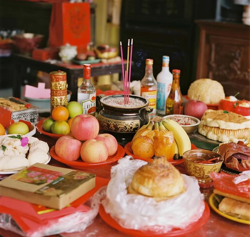 童子命供奉需要准备哪些特定的供品或仪式？