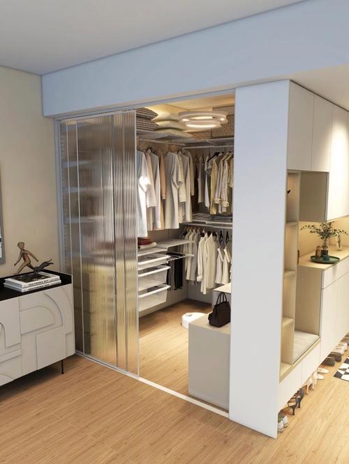 客厅放置衣物会影响家居风水布局吗？