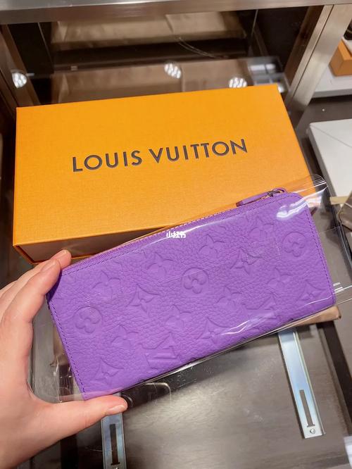 紫色钱包适合什么命？用哪种颜色钱包能聚财招财？