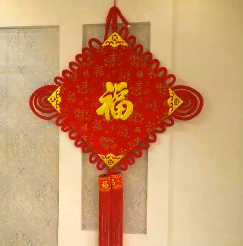 卧室摆放红色物品会对风水产生哪些具体影响？