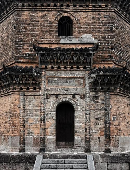 双塔风水对婚姻有何具体影响？