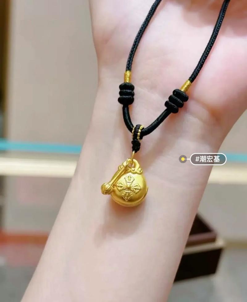 木命佩戴哪种金饰最旺运势？