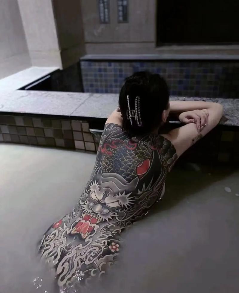 女生纹身时全身纹身的风水讲究有哪些注意事项？