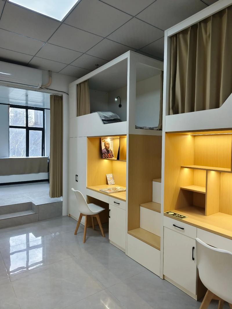 宿舍空间宽敞吗？风水条件如何？