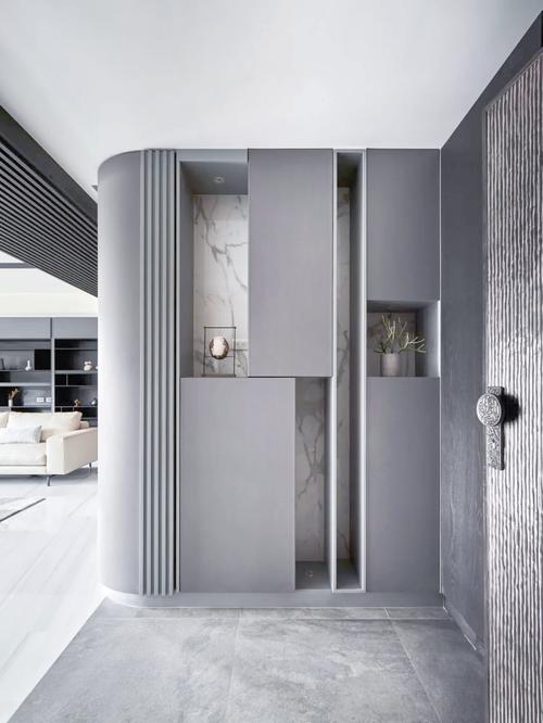 鞋柜灰色风水布局合适吗？有没有更好的建议？