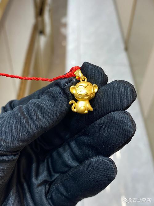 生肖猴金命女性适合佩戴什么首饰来改命？