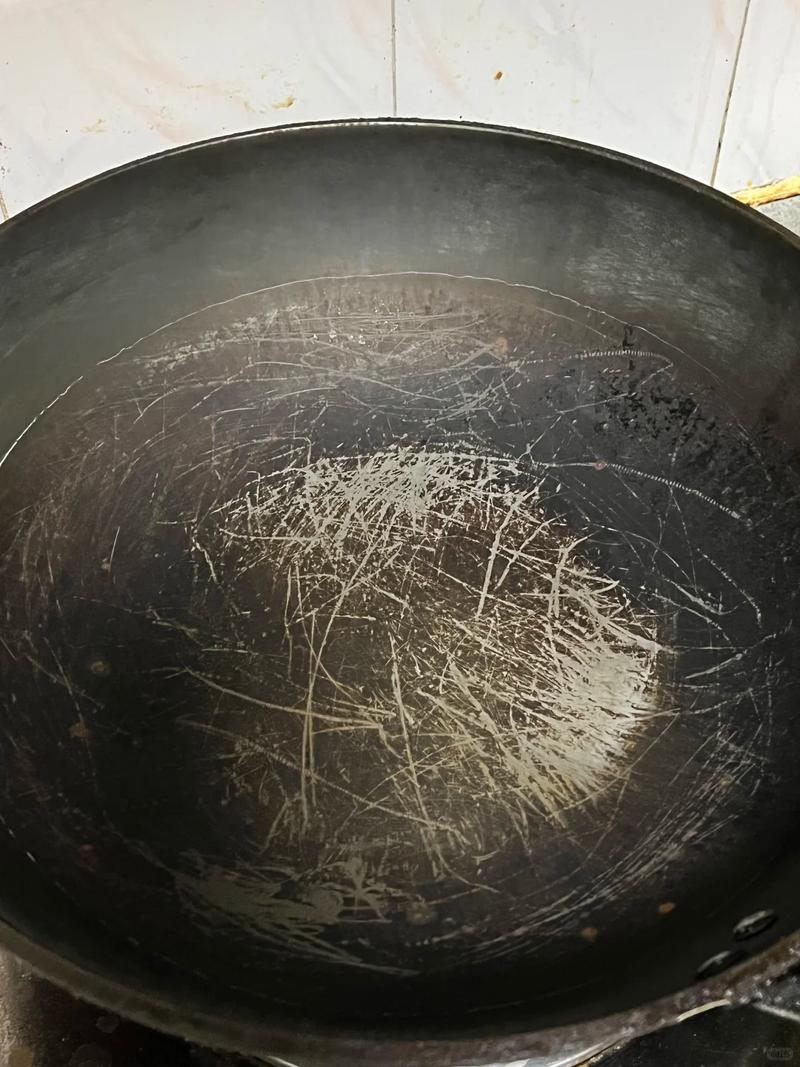 家里摆放破烂物品会对家居风水产生哪些不利影响？