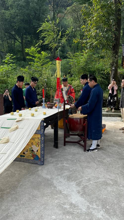 看风水是否包含做法事等仪式活动？