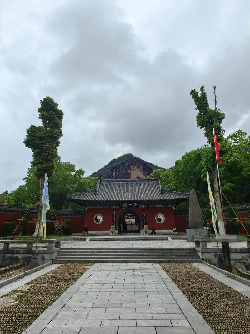 江西正一观是否进行过风水布局的修整或调整？