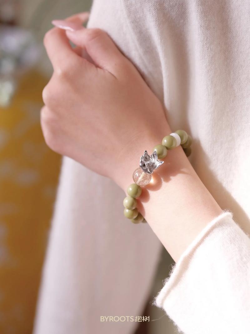 什么样的命是喜火命，喜木火的人戴什么首饰可以改运？