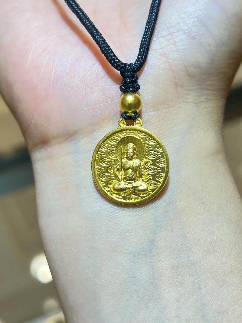 命里缺水适合佩戴什么金饰？木命的人可以戴金饰吗？