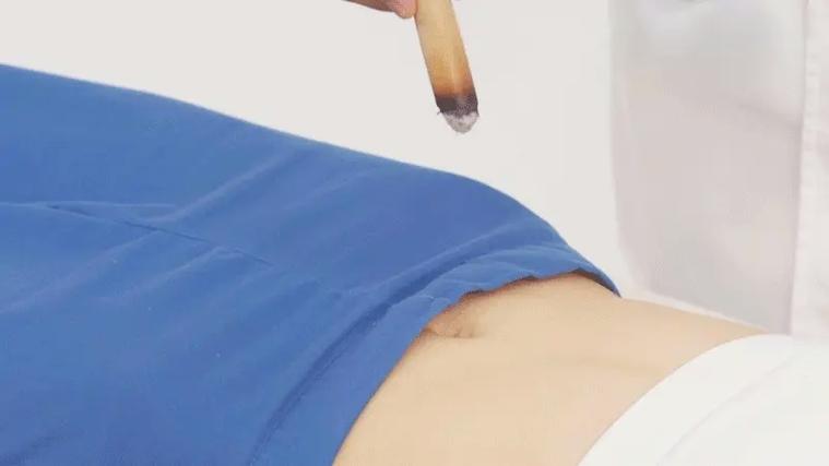 肚脐偏上位置代表什么命运？肚脐眼偏右是否正常？