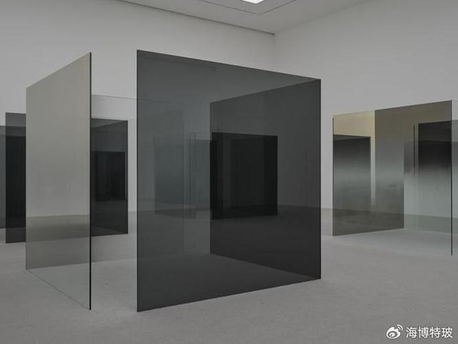 灰色玻璃对家居风水有何具体影响？