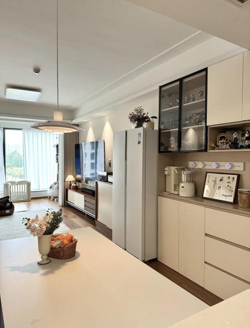 客厅摆放冰箱会影响家居风水布局吗？