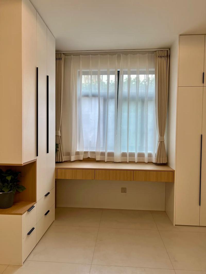 衣柜摆放是否会影响窗户的采光和风水布局？