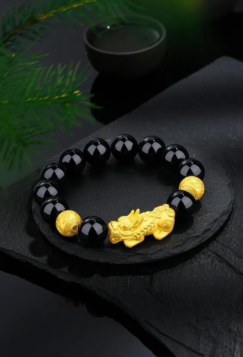 金水命男性适合佩戴哪些金饰，水命是否适合戴金饰？