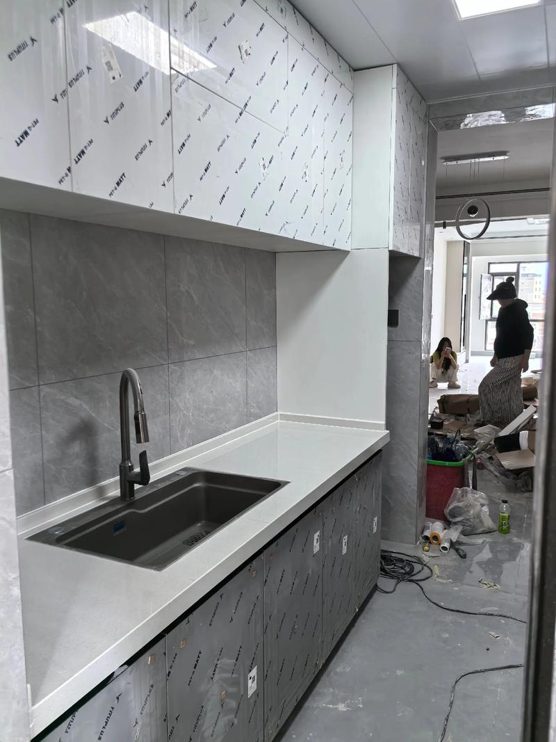 2026年5月8日安装橱柜的蕞佳吉时是几点呢？