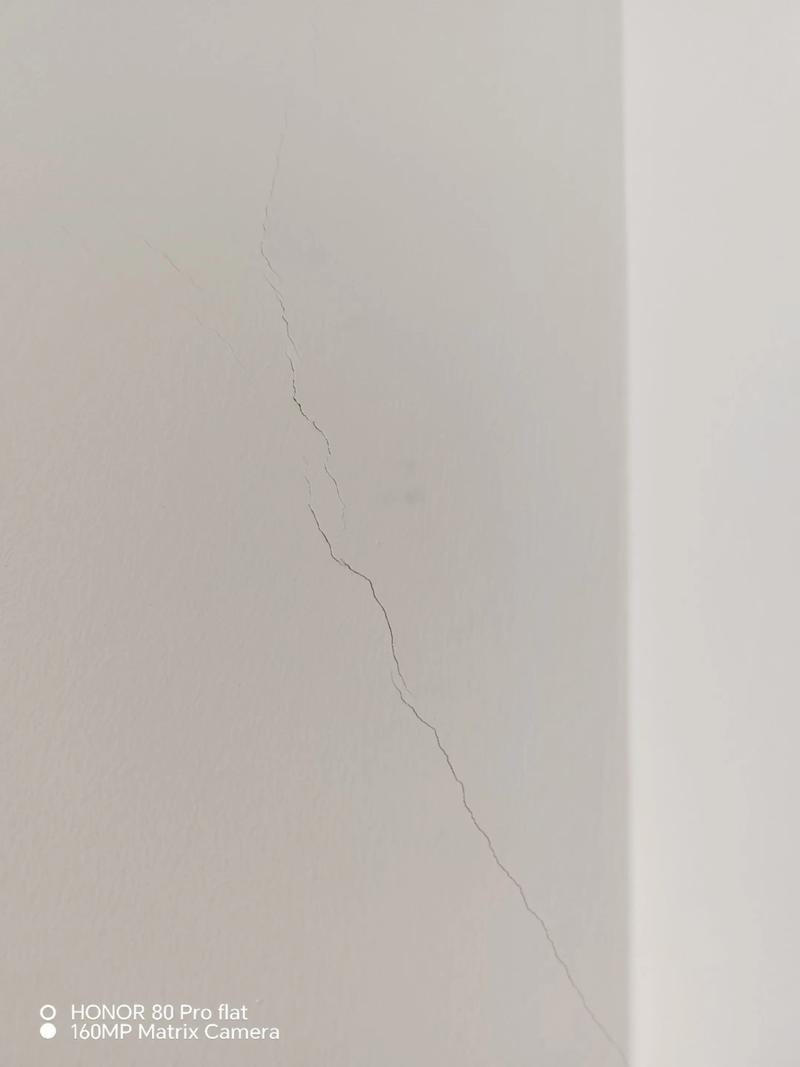 壁纸裂缝对家居风水有影响吗？