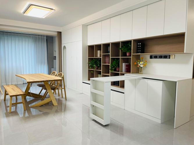 客厅装修做橱柜，这样的风水布局合适吗？