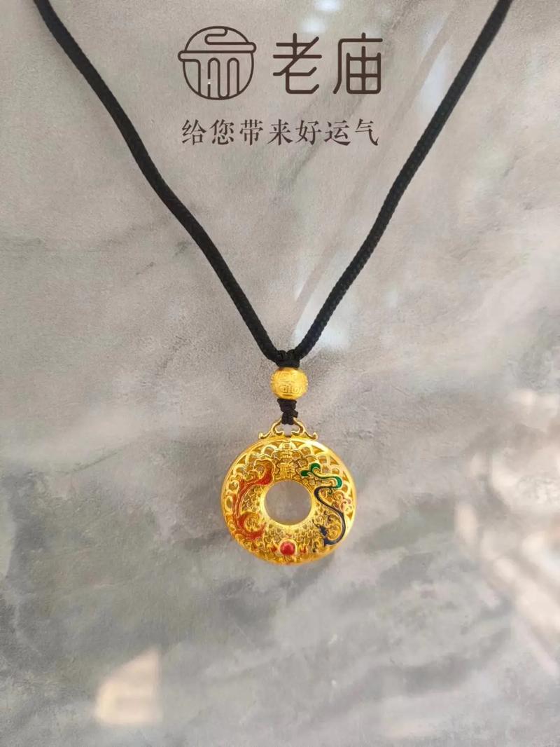 男人戴凤凰寓意是什么？凤凰命有何特殊含义？