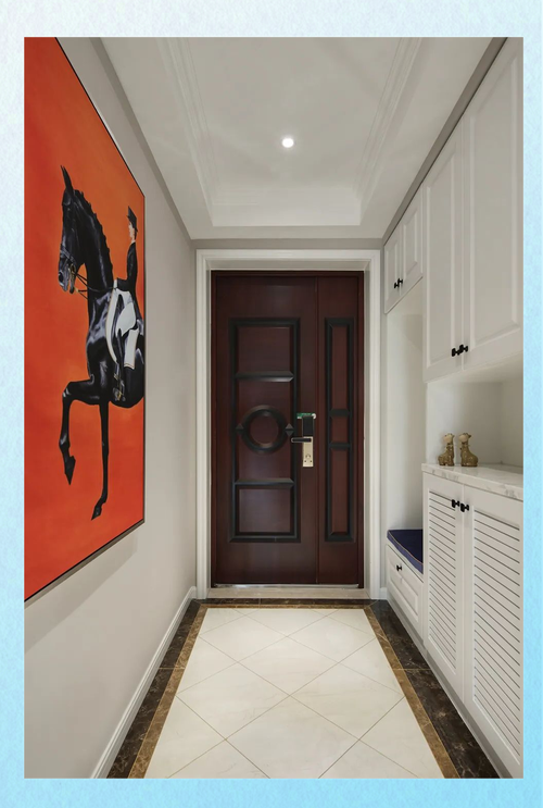 玄关风水设计需要做到天花板顶部吗？