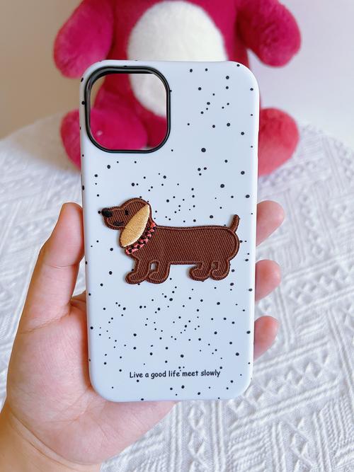 手机壳上的狗狗图案会对家居风水产生怎样的影响呢？