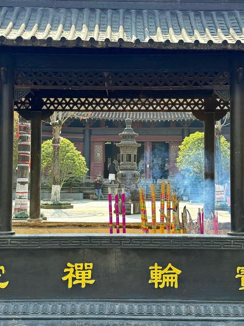 寺庙风水景观被破坏是否触犯法律？