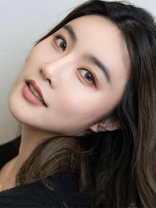 眉毛浓密的女性命运如何？浓眉女性是否都很厉害？