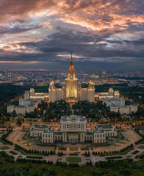 莫斯科为何被赋予如此命运？当地有哪些知名大学？