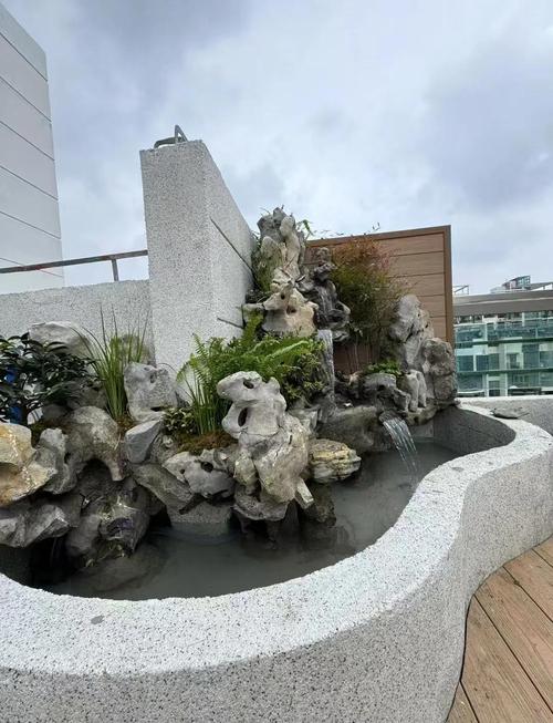 露台假山布置时有哪些风水讲究需要注意？