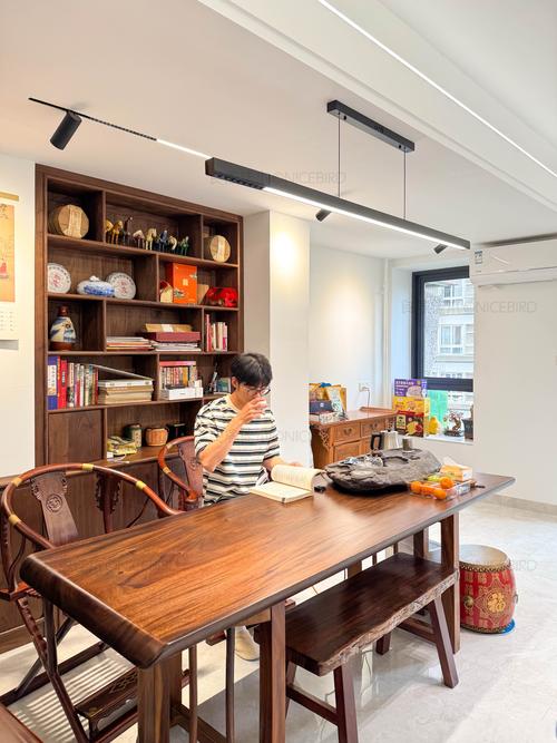 客厅摆放桌子对风水有何讲究？