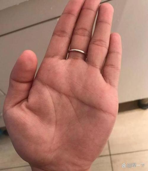 断掌纹命硬命好，断掌到底有什么不好呢？