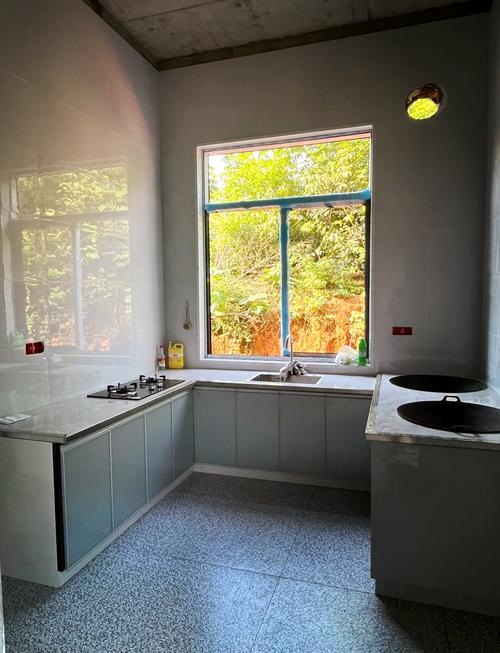 乡下土灶选址时是否特别讲究风水布局呢？