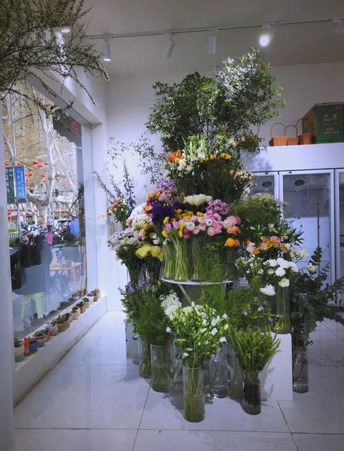 阳宅附近有花店吗？这家的风水环境怎么样？