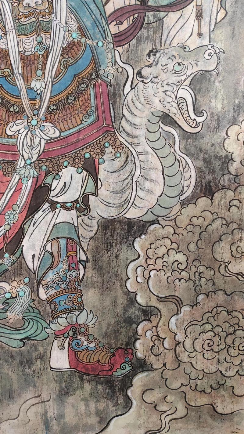 风水白虎位上是否修建了庙宇或供奉神像？