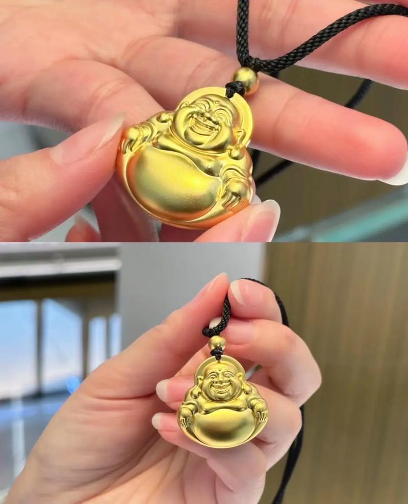 女人戴金佛吊坠适合哪些命的人？有哪些禁忌需要注意？