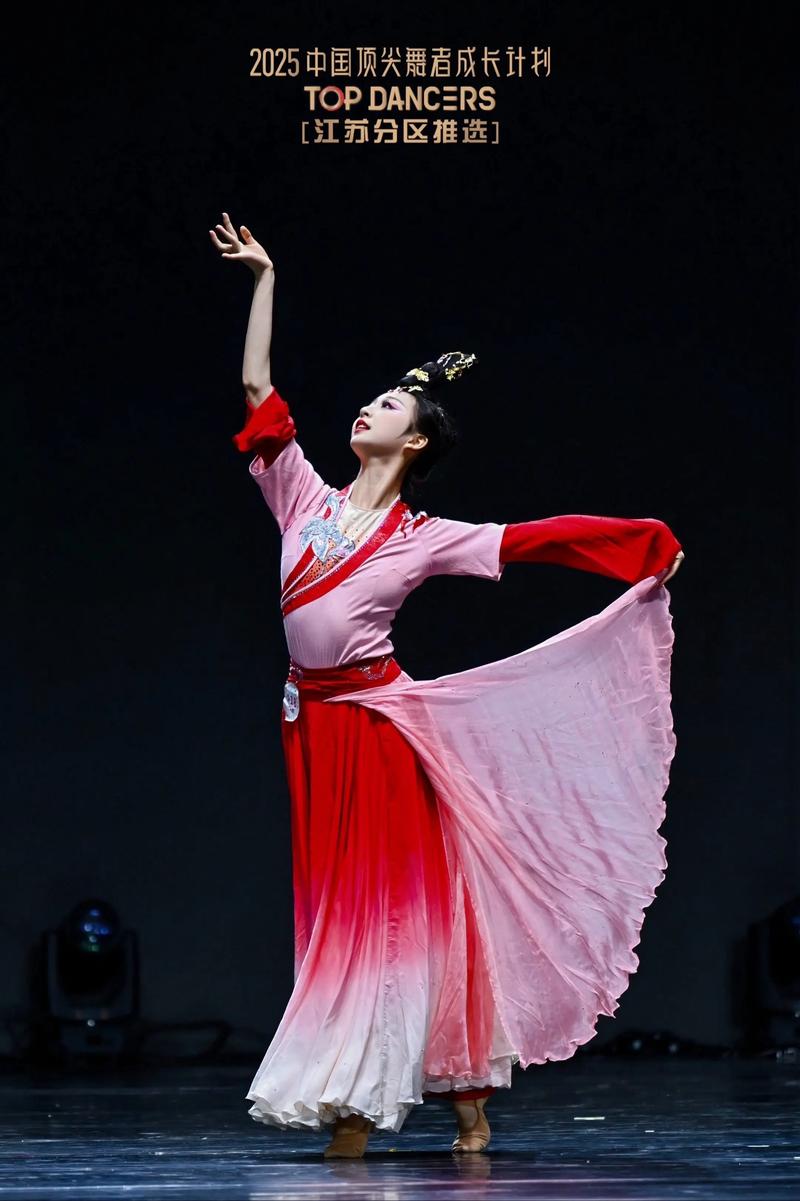 饿金命的人适合跳什么舞蹈？适合从事哪种职业？