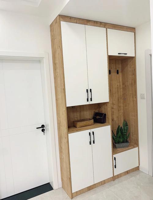 风水大门外放鞋柜，这样做合适吗？