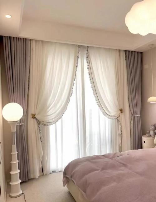 水命人玄关摆放什么物品，卧室窗帘适合什么颜色？