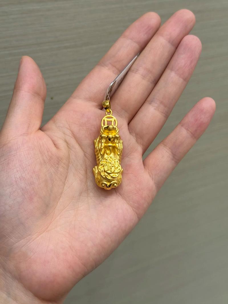 土命男性适合佩戴什么首饰嫩旺运势？