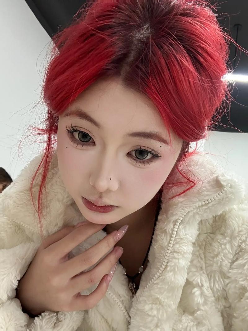 天生红发的人命运如何？真的有天生红头发的人吗？