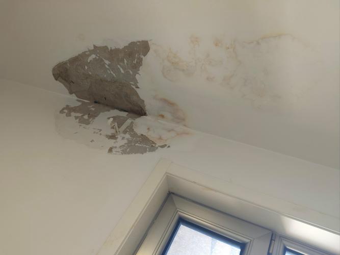 房顶漏水是否会对家居风水产生不良影响？