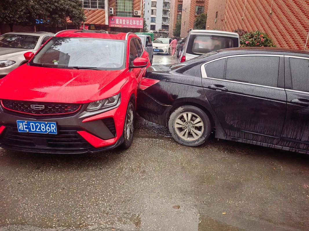 女人命理中开红色车会带来破财风险吗？