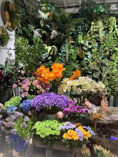 这附近的花店风水怎么样，环境是否宜人呢？