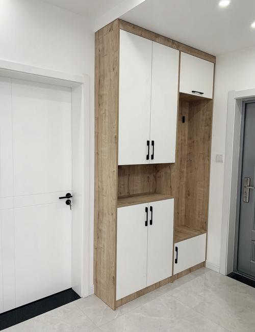 风水大门外放鞋柜，这样做合适吗？