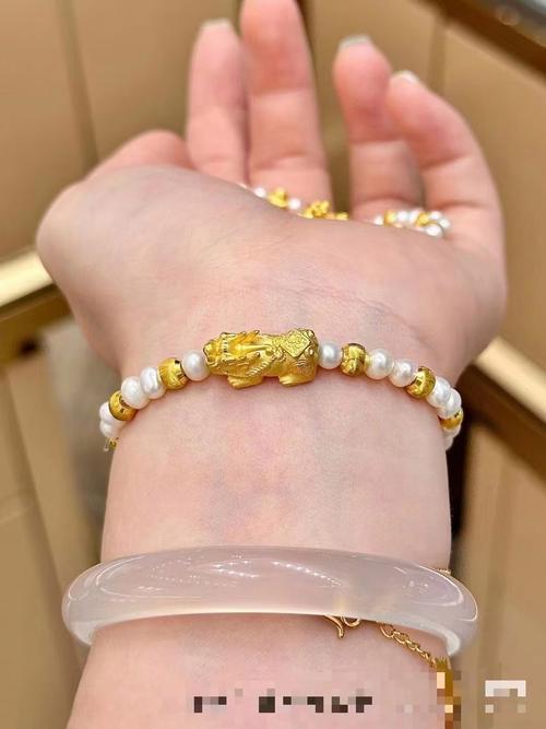 土命女生与哪种命合财最理想？适合佩戴什么首饰来旺财运？