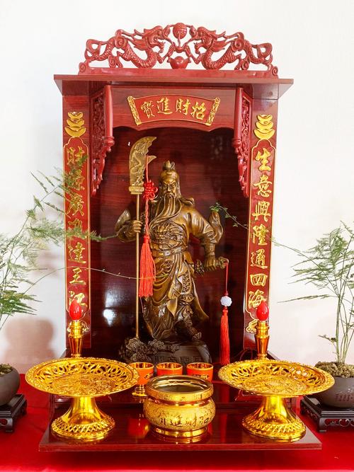 风水球和关公摆在一起风水如何？